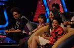 Sonakshi Sinha promotes Joker on the sets of ZEE Lil Masters in Famous on 20th Aug 2012 (79).JPG